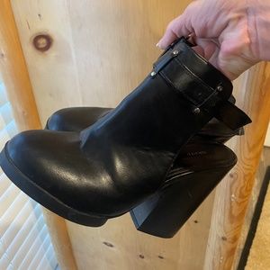 Black Open Heel Stable Shoes